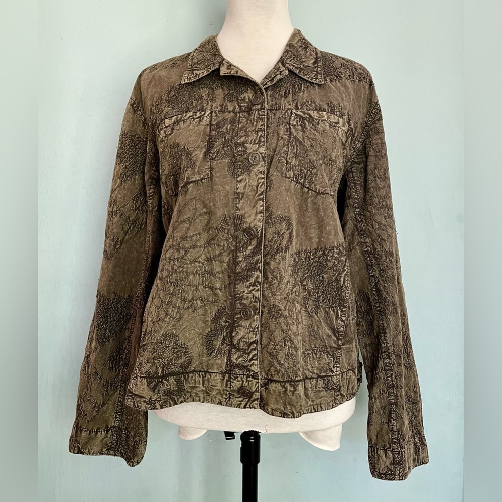 Chico’s Size 2 (Large) Embroidered Lightweight Jacket Olive/Brownish Color